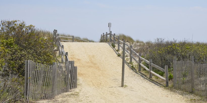 Alante Oceanfront Resort Beach Path